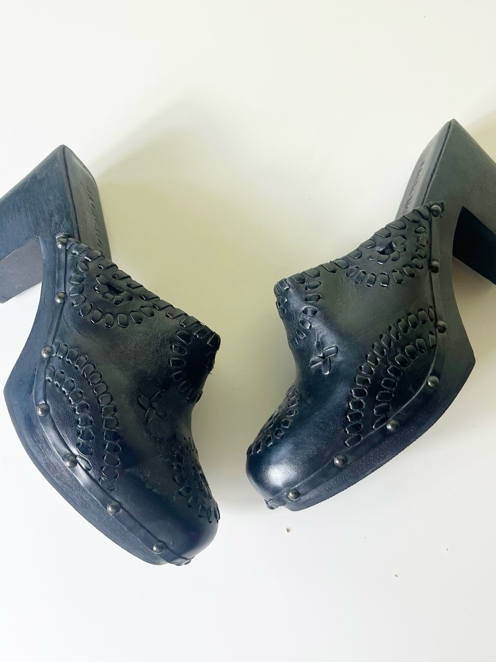 Jack Rogers Ali Mule Clogs Tooled Leather Black size 6.5
